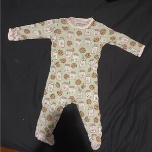 Milk and Cookies Magnetic Me Footsie